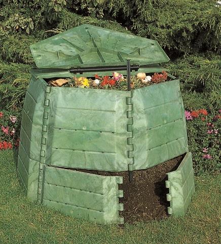 rozkladu v prírode sa vaši žiaci môžu naučiť aj pomocou záhradných kompostérov.