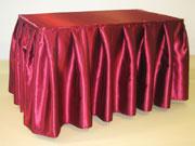 6,6 m. Cena za 1 bm. 50 Kč 61 Kč VÍNOVÝ LUXUSNÍ UBRUS OBDÉDLNÍKOVÝ 180x140 cm ke skirtingu Exkluzivní ubrus s vysokým leskem, bez vzoru.