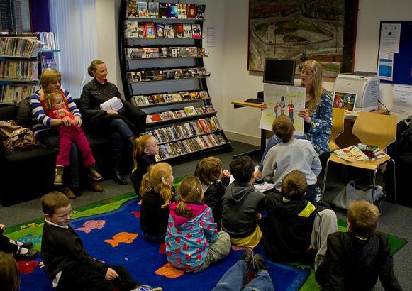 Seznamování webových stránek zdarma ve Velké Británii20 let starý 16 let starý Kanada
