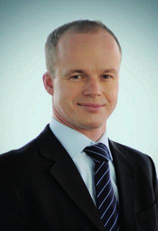 VEDENÍ SPOLEČNOSTI Zeppelin CZ s.r.o. ZÁKLADNÍ ÚDAJE O SPOLEČNOSTI Stanislav Chládek JEDNATEL A GENERÁLNÍ ŘEDITEL MANAGING DIRECTOR AND EXECUTIVE HEAD Stanislav Chládek se narodil v roce 1975.