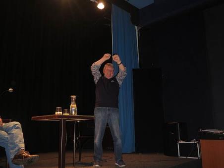 Přednášel vzácný host, významný český astronom a astrofyzik Jiří Grygar.
