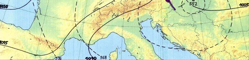přes Albánii a Srbsko k severu. Dne 2.6. se její střed v přízemním tlakovém poli přesunul z Maďarska na Slovensko, v hladině 500 hpa se pozastavil nad Maďarskem. S touto níží, resp.