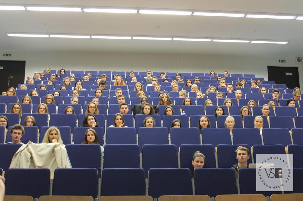 Sdělí vám několik svých rad, co by dělali teď na vašem místě, aby využili na maximum všech výhod, které studium na FMV nabízí.