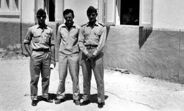 Létal jsem patnáctku Svìt køídel Jirka Šebánek s egyptskými žáky.