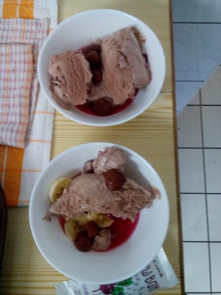 Oddělením se linula vůně a už se to sbíhalo do jídelny.