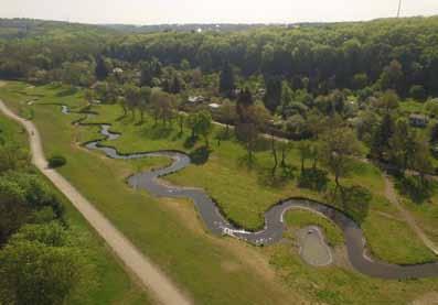 Rokytka Revitalizace nad Hořejším rybníkem Koryto Rokytky nad Hořejším rybníkem bylo napřímeno začátkem 20. století a břehy se osadily alejí ořešáků a hrušní.