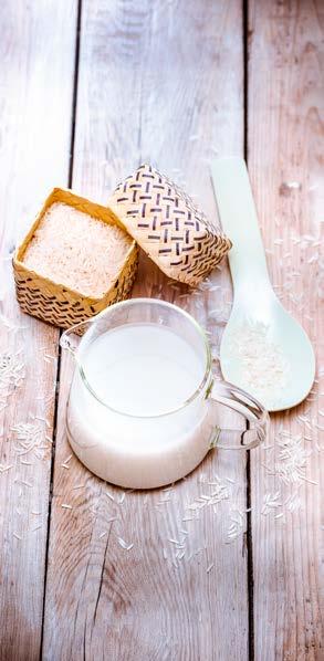 Rýžové mléko Program Multigrain Milk (vícezrnné mléko) 4 5 min. 20 min. 1,2 litru pramenité vody 40 g rýže 1. Vložte rýži do cedníku a alespoň dvakrát ji propláchněte studenou vodou.