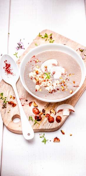 Žampionová polévka s knedlíčky z kozího sýra a s praženými lískovými oříšky Program Soup (polévka) 6 20 min. 30 min.