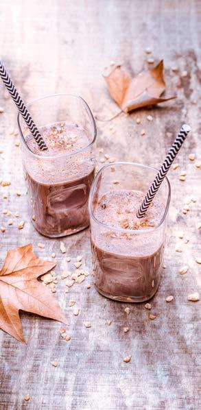 Čokoládovo-banánový mléčný koktejl Program Milkshake (mléčný koktejl) 4 10 min. 400 ml plnotučného mléka 3 kopečky čokoládové zmrzliny 1 banán Špetka vanilkového prášku 2 lžičky javorového cukru 1.