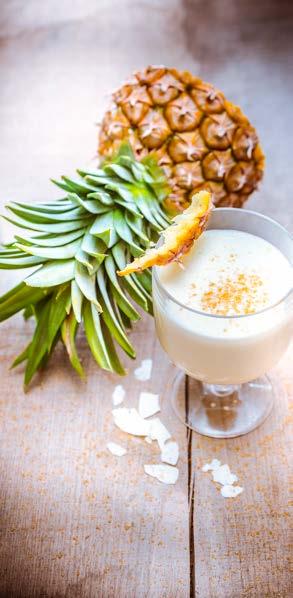 Piña Colada Program Ice Crush (drcený led) 4 10 min. 250 g zralého ananasu 250 ml kokosového mléka 2 lžíce medu 200 ml pomerančového džusu 5 kostek ledu 1 lžíce cukru demerara 1.