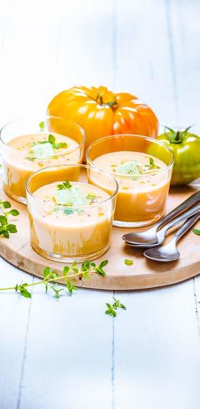 Gazpacho ze žlutých rajčat s kostkami ledu ze zeleného rajčete Program Green Smoothie 4 15 min. 2 min.