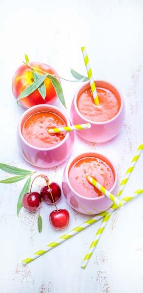 Smoothie z třešní a žluté nektarinky Program Green Smoothie 4 15 min. 200 g třešní 3 žluté nektarinky 1 banán 300 ml pomerančového džusu 4 kostky ledu 2 lžíce cukru demerara 1.