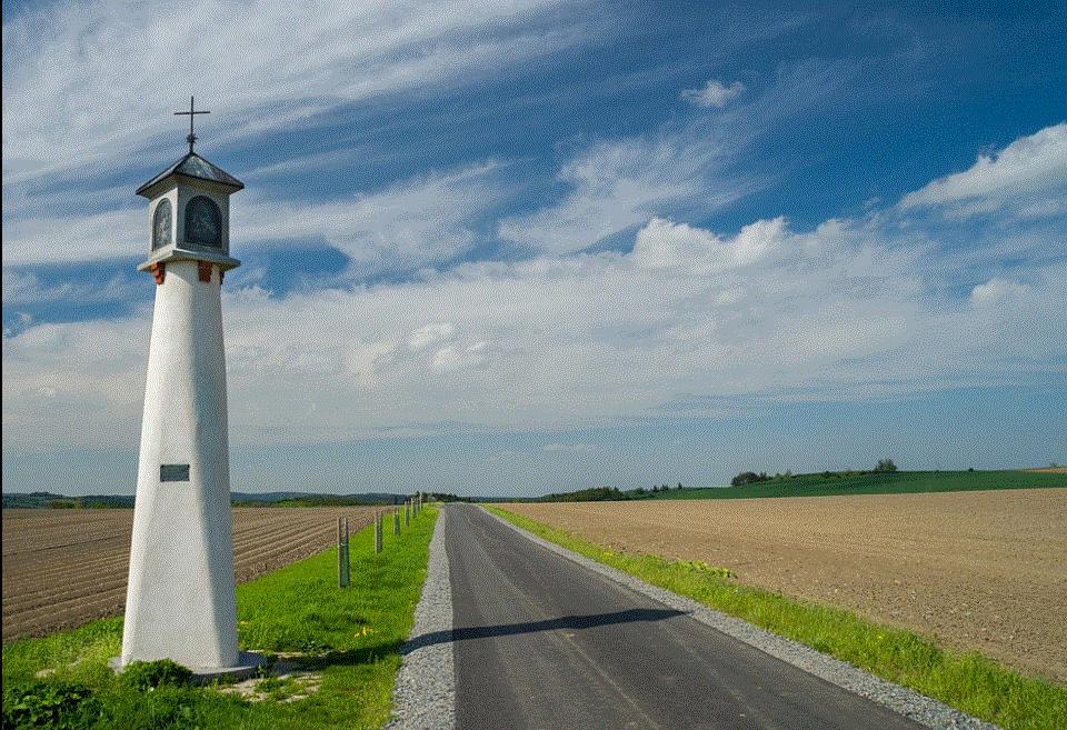 http://g.denik.cz/67/32/6847644-olesnice-opravene-cesty_galerie-980.jpg POZEMKOVÉ ÚPRAVY Jakub Hanák 38 Zdroj: http://blanensky.denik.cz/zpravy_region/pozemkove-upravy-v-krajine-olesnickecesty-mezi-poli-vyhraly-soutez-20160317.