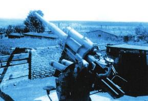 Zajímají nás civilní i vojenské kryty, pozůstatky baterií protileteckých děl a další související vojenské objekty.