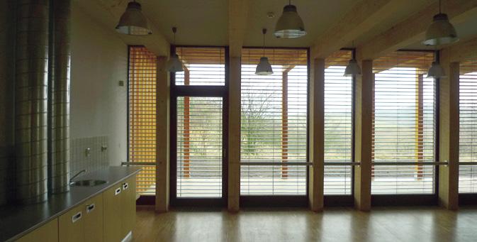 kancelář IAV Architekt: Ing. arch. Jan Červený Ing. Mikoláš Vavřín Koncepce stavebního řešení: Ing. arch. Josef Smola Stavební řešení: Vít Přibyl Statické řešení: Ing.