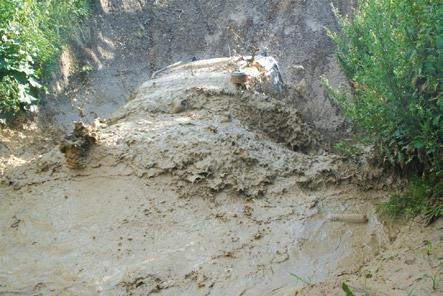 Slovo dalo slovo a necelý měsíc po Extrem truck trialu se o víkendu 23. a 24. června 2007 uskutečnilo první offroad setkání v Mohelnici.