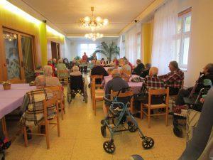 Pedikérské služby byly k dispozici 17. 11.