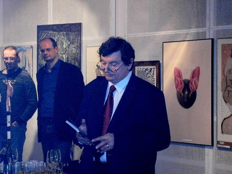 Křest Almanachu Kmene 2015 s podtitulem Od války k válce se konal ve čtvrtek 22.října 2015 v Galerii Portheimka v Praze na Smíchově.
