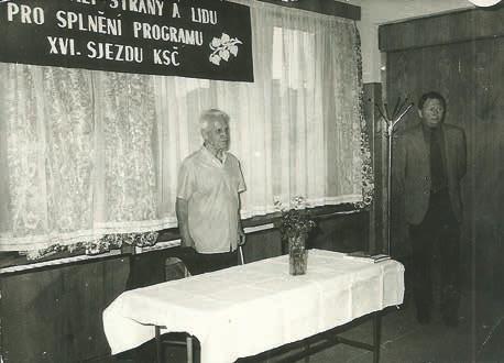 19. století fojtství a žili zde jeho předci - fojtové. Před 35 lety (22. 8. 1983), byla zahájena stavba KD Baška. Na fotografii Václava Klečky jsou mnozí, kteří už nejsou mezi námi.