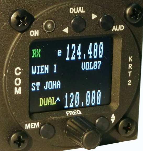 šumu - SQ Hlasem akt. interkom - VOX Jas obrazovky - DIM Napětí zdroje - BAT Hlasitost interkomu - INT Hlasitost aud. vstupu - EXT Fce.