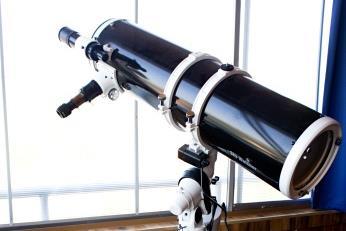 vesmírny teleskop pre sledovanie hviezd a planét 2