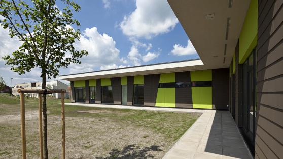 INTELIGENTNÍ ZAPÍNACÍ MÍSTA Inteligentní zapínací místa s obousměrnou datovou komunikací umožní dynamické řízení i monitorování součástí soustavy VO.