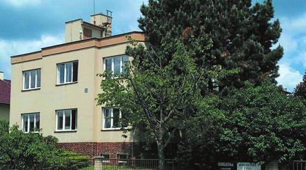 Zdravotnictví ZUBNÍ LÉKAŘI MEDSTOMA T s.r.o. Brněnská 305, 666 01 Tišnov ZUBNÍ LÉKAŘ MUDr. Michaela Krupková Ostrovec 233, 666 01 Tišnov 549 212 959, 777 057 808 DENTÁLNÍ HYGIENA Olga Medková, DiS.