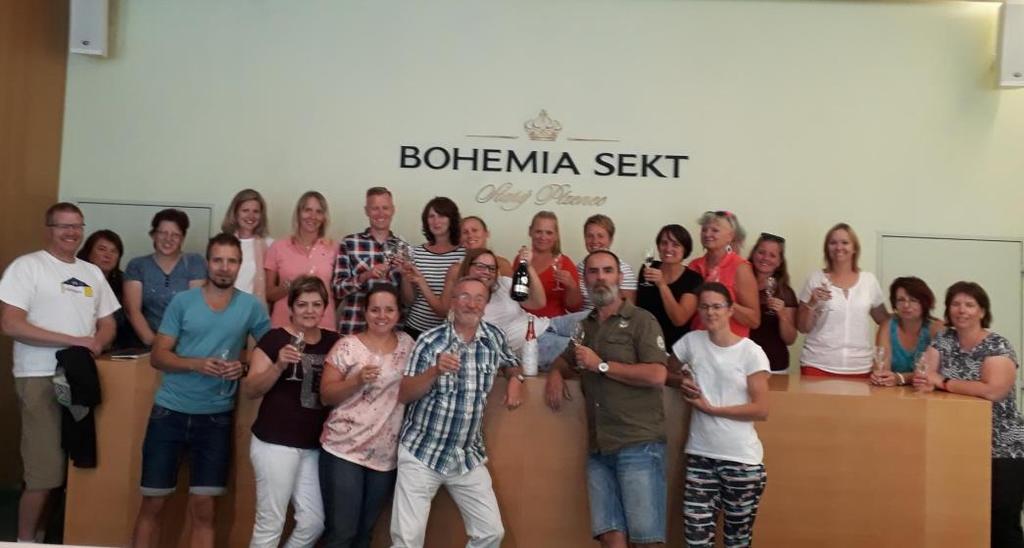 Vychovatelky Bašná Ivana, vychovatelka ŠD I Mastná Eva, vychovatelka ŠD II, asistent pedagoga IV. A Paterová Vendula (školní klub ZŠ) Asistenti pedagoga Holubová Lucie, asistent pedagoga III.