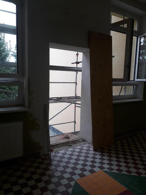 žákům ZŠ Chotěšov špičkové moderní pracoviště pro výuku matematiky, fyziky a