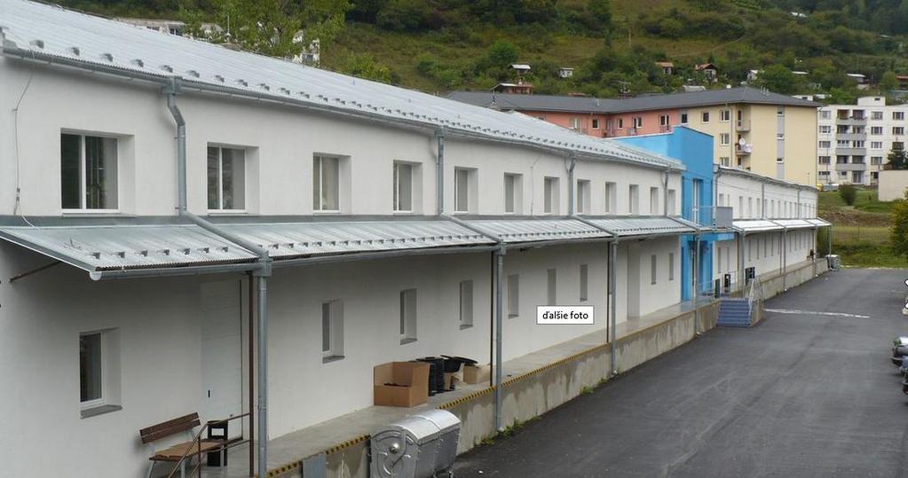 Ekonomické aktivity sa sústreďujú predovšetkým do ťaţby a spracovania dreva, výroby káblových