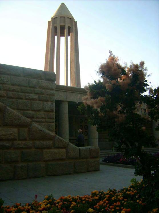 Hamadan památník Aviceny