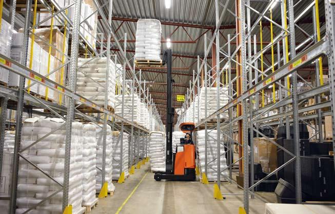 Manipulace s materiálem v Evropě Manipulace s materiálem v Evropě Toyota Material Handling Europe (TMHE) si se svými značkami Toyota a BT vybudovala v Evropě silné postavení a díky blízkým