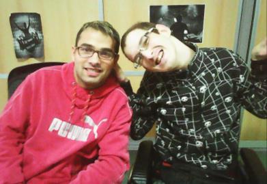 14 Projekt VÝZVA integrační klub BRÁNA Jakubovy rozhovory s DJ Mišou Dance Binou Milí čtenáři, přináším vám rozhovor s DJ Mišou Dance Binou, který pořádal diskotéku. Ta se konala 30. 9. 2016 v Bráně.