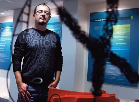 Oddělení historie biologických věd a genetiky Centrum Mendelianum Oddělení se zabývá interdisciplinárním výzkumem v oblasti dějin, metodologie a filozofie přírodních věd, především věd o životě, a to