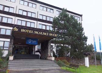 odborné téma Dřevostavby v praxi dva dny nabité informacemi Téměř čtyři stovky účastníků 6. konference Dřevostavby v praxi se sešly ve dnech 1. a 2. listopadu 2012 v hotelu Skalský dvůr na Vysočině.