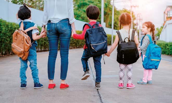 V dnešní době už nestačí dítě utvrzovat, že se ve škole naučí něco nového a paní učitelka bude jistě hodná. Reálnou přípravou na školní prostředí je pěstování sebeúcty dítěte.