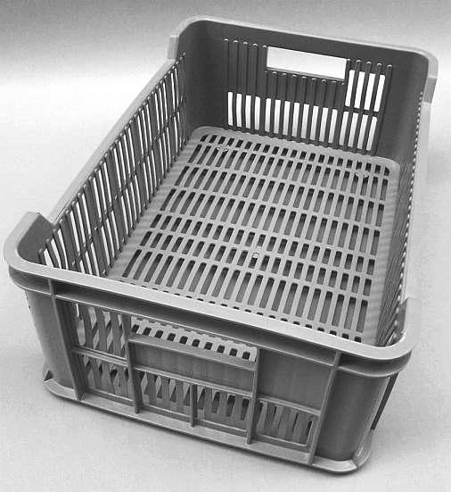Přepravky na ovoce a zeleninu 840221 Přepravka střední 15kg Rozměry 600 400 220 mm Hmotnost cca 1,7 kg Nosnost 15 kg Stohovací nosnost 320 kg 840222 Přepravka nízká 10kg Rozměry 600 400 116 mm
