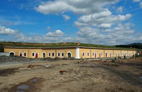 2014 Skutečné dokončení stavby: 06.10.2014 Rehabilitace zemního valu objektu Retranchement 5 Stručná informace Zhotovitel: Vodohospodářské stavby, společnost s ručením omezeným SoD uzavřena4.6.2013 Cena díla dle SoD - 8 490 736,99 Kč bez DPH Cena skutečná - 8 268 227,37 Kč bez DPH Termíny plnění Podpis SoD: 4.