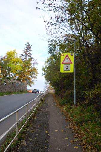 Cyklistická doprava Městem prochází cyklistická trasa č. 308 Vižina Dobříš Prostřední Lhota vyznačená cykloturistickým značením Klubu českých turistů.