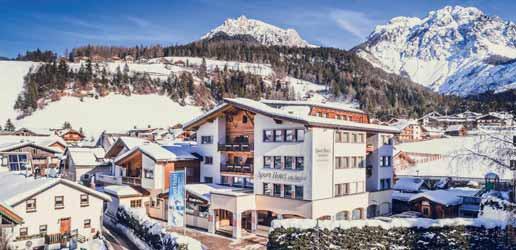 Dolomiti Superski 1 SPORT HOTEL ne 2 ne EXCLUSIVE C 72 HOTEL AUTENTIC ADLER C 72 600 m HB poloha: San Vigilio di Marebbe, centrum - 400 m, skiareál Kronplatz / Plan de Corones - 600 m, skibus - 20 m