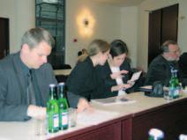 URBIS Brno 2004 Fórum investičních příležitostí v rámci mezinárodního stavebního veletrhu IBF a SHK URBIS Brno 2004. Kraj se veletrhu účastnil potřetí. obr./fig. 18 23. 4.