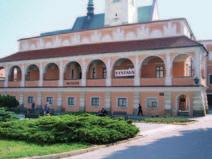 2001) Ostružnická 3, 779 11 Olomouc Vlastivědné muzeum v Olomouci (od 1. 10. 2001) Náměstí Republiky 5, 771 73 Olomouc Muzeum umění Olomouc (od 1. 10. 2001) Denisova 47, 771 11 Olomouc Archeologické centrum Olomouc, Bratří Wolfů 16, 779 00 Olomouc (od 1.