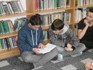 Projekt si žádá spolupráci všech členů pedagogického sboru, neboť zabíhá daleko za hodiny českého jazyka a literatury.