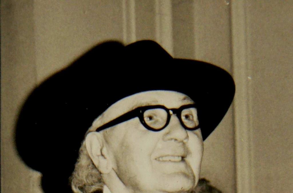 Cena barona Schoenecka Štěpán Podešt Cenu Josefa Antona Schoenecka, barona z Coney Islandu vymyslel Alois Ježek. Stalo se tak začátkem června 2012.
