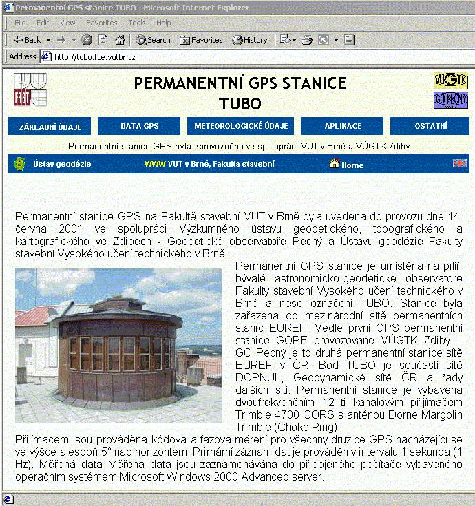 Stanice i server jsou připojeny k fakultní gigabitové síti pomocí separátní virtuální sítě přepínané centrálním gigabitovým prvkem Summit7i firmy Extreme Networks.
