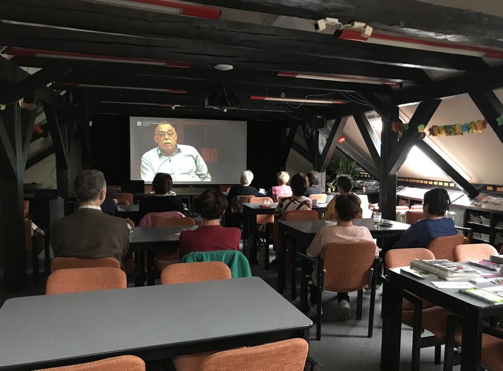 OHLÉDNUTÍ UNIVERZITA 3. VĚKU Městská knihovna Valašské Meziříčí ve spolupráci s Českou zemědělskou univerzitou v Praze, Provozně ekonomickou fakultou otevřela 4.10.2018 1.