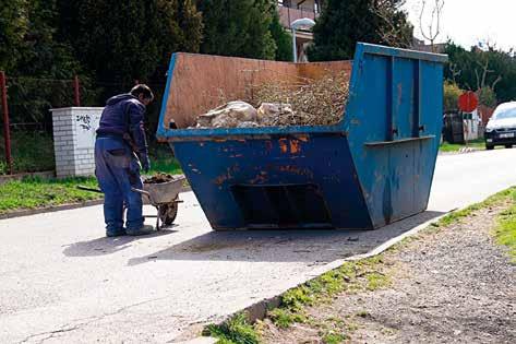 Informace z radnice Svoz velkoobjemového odpadu v roce 2017 Město Říčany ve spolupráci se svozovou společností Marius Pedersen a.s. připravuje mobilní svoz velkoobjemového odpadu z domácností, a to v jarním, letním a podzimním období.