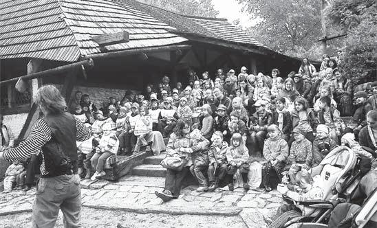 Až do loňského roku tuto akci pořádalo občanské sdružení Empatie, s jehož souhlasem ji poprvé letos organizovalo naše Mateřské centrum Parníček.