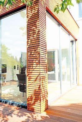 /91/ STRANA 16 TRAKTORISTU S PRAXÍ do rostlinné výroby. Plat 150,- Kč/ hodinu, byt 3 + 1 k dispozici. Tel. 602 437 062. PRODEJ PALIOÉHO DŘEA www.skvarasro.