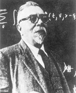 ( bitů) Norbert Wiener (884-964) 948 Kybernetika aneb řízení a sdělování v živých